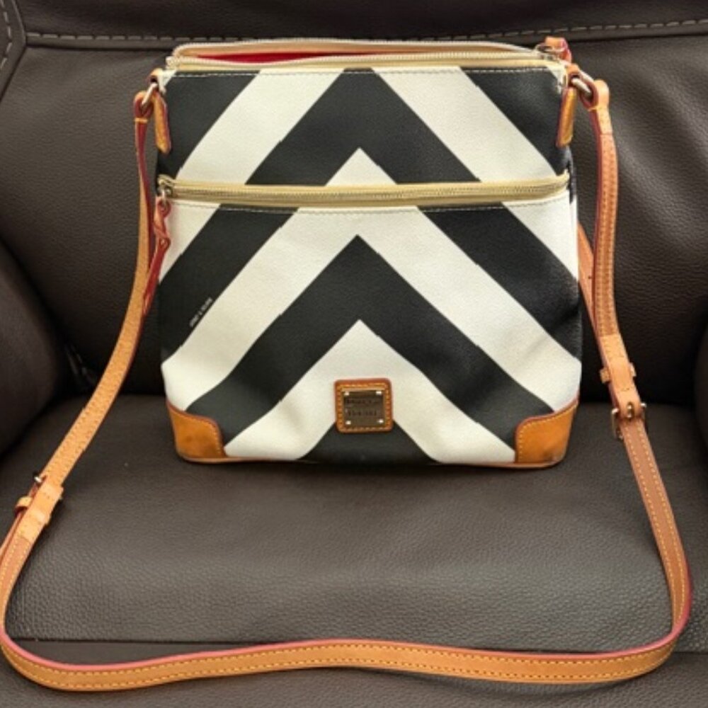Dooney & Bourke Black and White Chevron Crossbody Purse Bag